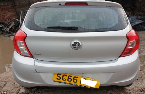Vauxhall_Viva_breaking_boot_lid_tailgate_and_rear_lights_silver_GAN.jpg